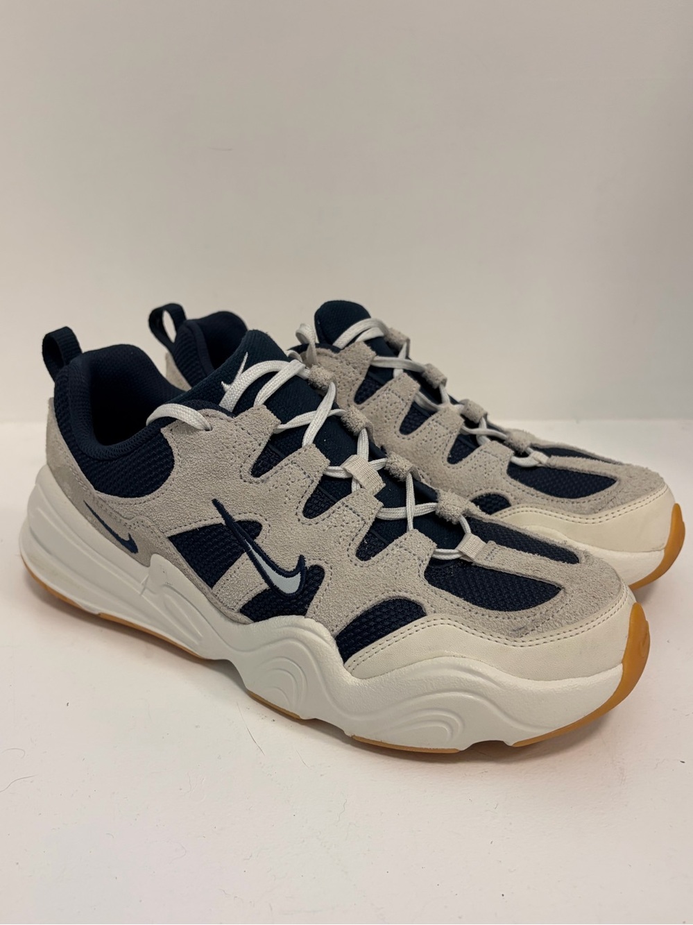 Nike Tech Hera Shoes DR9761-004 Women Size 10 white navy